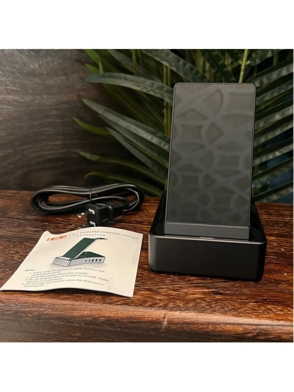 8 in 1 Multifunctional Wireless Charger in Black. New in Box!